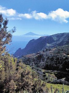 On La Gomera - Tenerife's Teide visible
