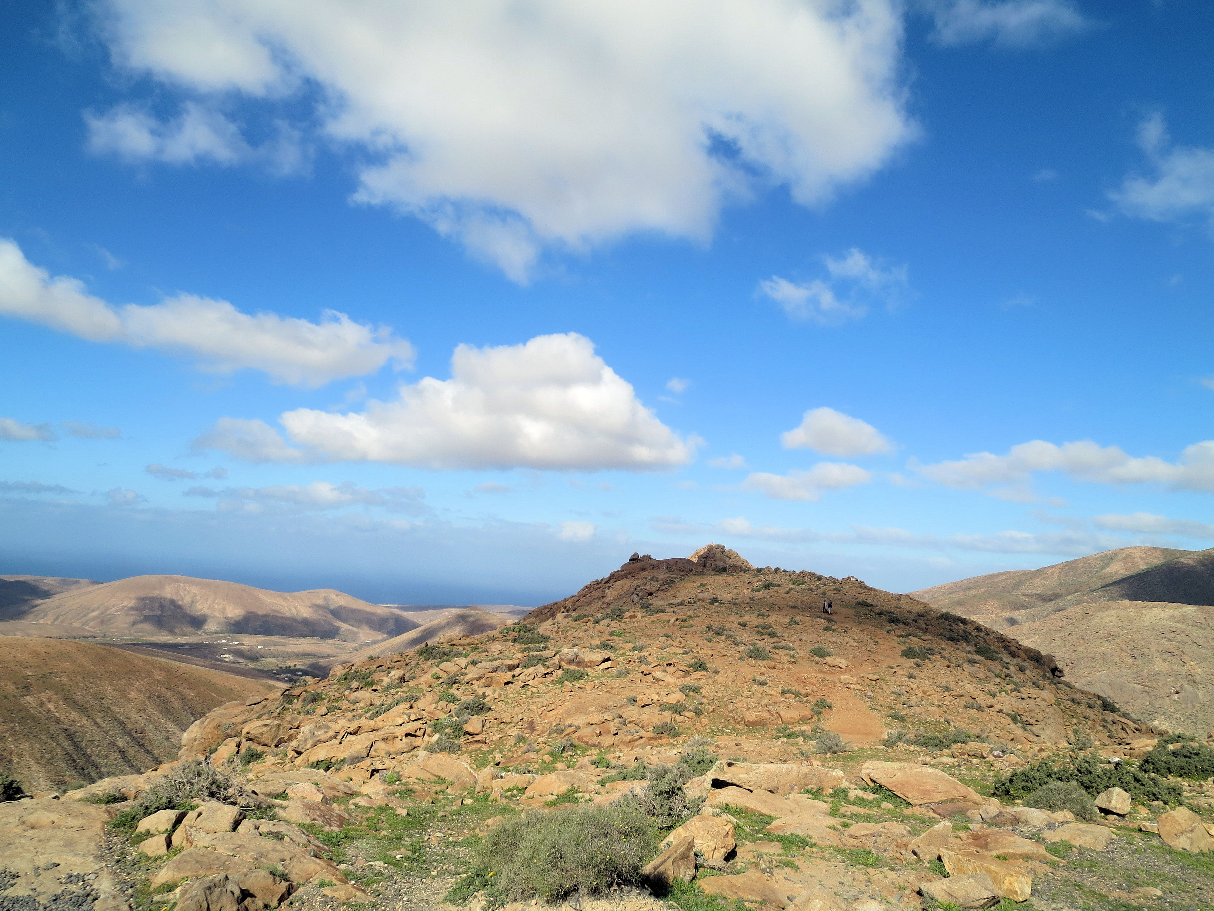 High above the resorts (Fuerteventura)